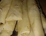 A picture of step 3 of Chicken egg roll.
