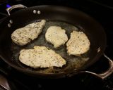 A picture of step 3 of Chicken Lombardy.