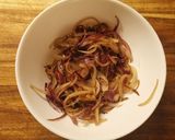 Une image de l'étape 4 de Boeuf Sauté aux Oignons.