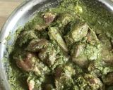 A picture of step 2 of ‘Chicken Cafreal’: A Popular Goan Green Chicken Curry.