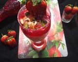 A picture of step 5 of Strawberry falooda.