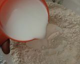 A picture of step 4 of Eggless pancake😍.