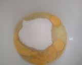 Foto langkah ke 2 dari resep Bolu pisang panggang tanpa mixer.