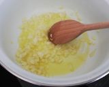 Egyszerű zöldborsós májas csirkepörkölt recept fázis 1 fotója