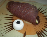 Foto del paso 8 de la receta: Rollo de ternera relleno de tortilla