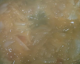 Foto del paso 4 de la receta: Calamarcitos con cebolla caramelizada 🧅 y alcachofas confitadas