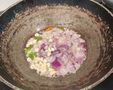 लहसुनी कढ़ाई पालक रेसिपी चरण 2 फोटो