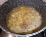 Foto del passaggio 3 della ricetta Zuppa di orzo perlato e patate