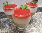 Foto del paso 5 de la receta: Trifle de frutilla en copas