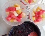 Pas rețetă Salată de pepeni, ananas și măr, cu sos de mure negre 3 fotografie