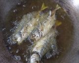 Foto langkah ke 1 dari resep Tumis Ikan Selar.