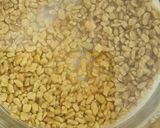 Foto del paso 1 de la receta: Semillas de fenogreco (alholva): infusión y galletas tipo crackers🥠 2 recetas en una