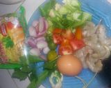 Foto langkah ke 1 dari resep Mie Instant Tom Yam Udang.