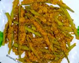 A picture of step 7 of Stuffed Cluster Beans Curry.