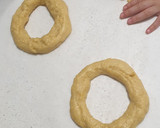 Foto del paso 4 de la receta: Roscón de reyes relleno de crema pastelera o nata montada