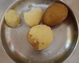 A picture of step 2 of Alu samosa.