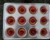 Foto langkah ke 1 dari resep Treasure box cupcake.