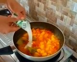 Foto langkah ke 5 dari resep Enak Tenan! Gulai Kentang Telur Puyuh.