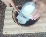 A picture of step 3 of Oreo biscuit cake.