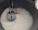 Foto del paso 2 de la receta: Bizcochuelo para torta de chocolate esponjoso