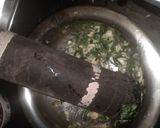 A picture of step 3 of Garlic chilli paratha.