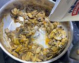 Foto langkah ke 1 dari resep Creamy Mushroom Egg (Shakshuka).
