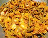मोरिंगा और आलू की सब्जी रेसिपी चरण 4 फोटो