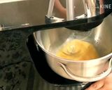 Foto del paso 2 de la receta: Pastel de zanahoria con pasas y nuez