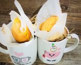 Hình bước làm 4 của món Hongkong Paper Wrapped Sponge Cake