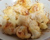 Foto del paso 1 de la receta: Espaguetis con salsa de roquefort, tofu y coliflor al horno