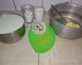 صورة لخطوة 1 من وصفة بدون نشاء وبدون بيض حضري هذه التحلية الباردة بنييينة😋🤎