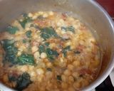 Foto del paso 4 de la receta: Garbanzos con tocino y espinaca