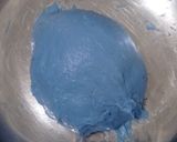Foto langkah ke 3 dari resep Blue Spirulina Angkak Sourdough Bread (Oven Tangkring).