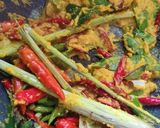 Foto langkah ke 2 dari resep Gulai Cumi bunting isi tahu telur🤭❤️.