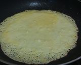 A picture of step 3 of Crepes.