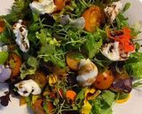 Une image de l'étape 9 de 🥄🍋🍃Œufs🥚mimosas 🍽️🧉🍯sur lit de salade 🥗.