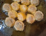 Foto langkah ke 3 dari resep Fried Shrimp Ball.