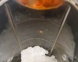 A picture of step 2 of Almond Mango Milkshake.