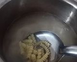 A picture of step 2 of Broccoli Spinach Sauce Pasta.