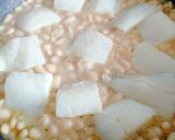 Foto del paso 7 de la receta: Alubias blancas con bacalao