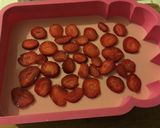 Foto del paso 8 de la receta: Gelatina combinada Fresa y Limón con Centro de Fresa y Crema de Avellanas