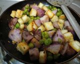 A picture of step 7 of Purple Yam, Paneer & Green Peas Chat.
