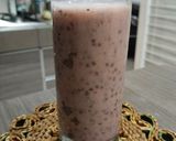 Foto langkah ke 2 dari resep Jus pisang, chiaseed&strawberry.