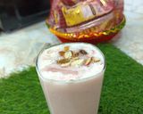 A picture of step 4 of Curd Lassi with dry fruit.