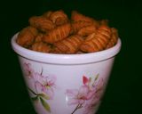 A picture of step 9 of Jaggery kulkuls.