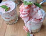 Une image de l'étape 2 de Verrines fraises et fromage blanc.