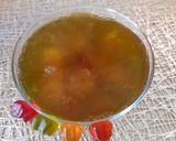 A picture of step 3 of Gummybear apple soda.