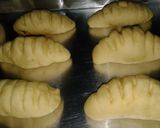 Foto langkah ke 2 dari resep Roti isi coklat.