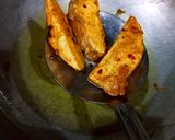 A picture of step 11 of Crispy potato wedges with mint tomato chutni.