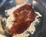 Une image de l'étape 3 de Côtes de porc marinées panées.